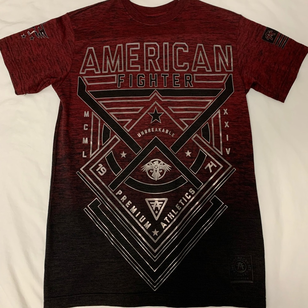 American Fighter Size XS shirt
